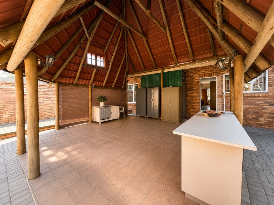 3 Bedroom Property for Sale in Geelhoutpark North West
